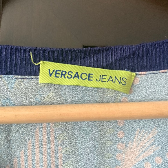 VERSACE JEANS LIGHT SWEATER small - Picture 2 of 11